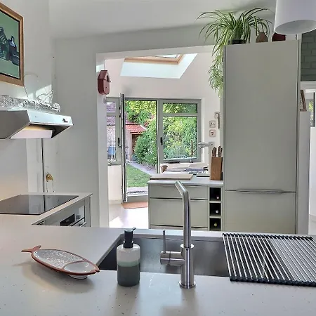 L'endroit Valéricain, Jardin, Calme, Centre Сasa de vacaciones